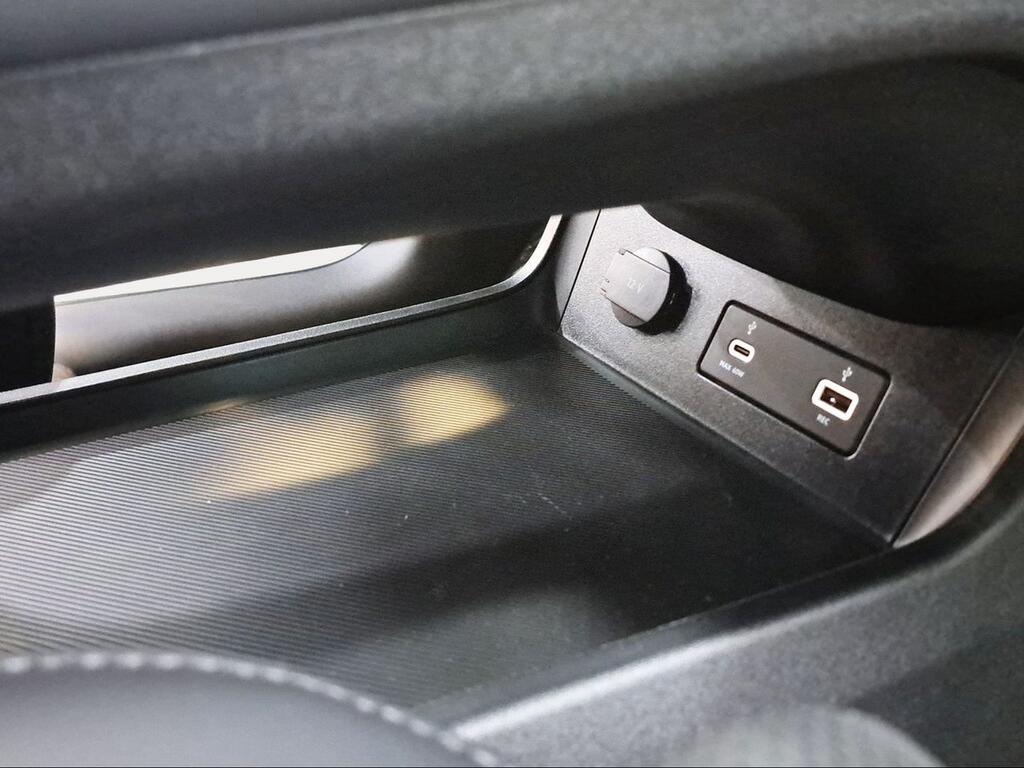 Leapmotor C10 C10 REEV 28.4 kWh Design Auto - Foto 829