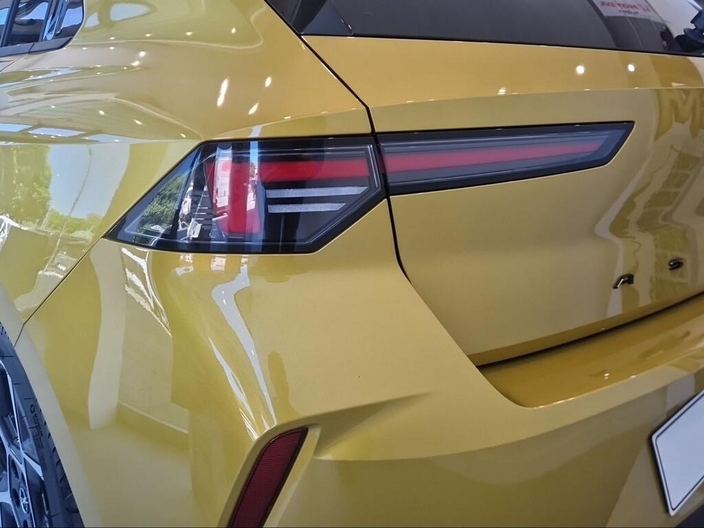 Opel Astra 1.2T XHT Hybrid 107kW Ultimate eDCT6 - Foto 815