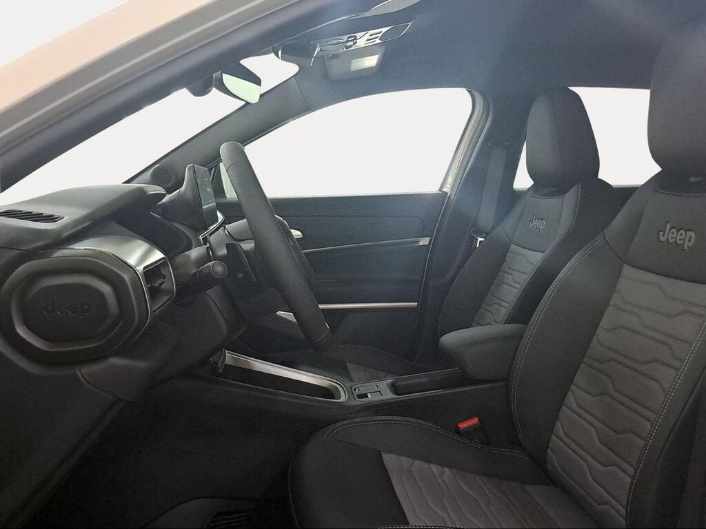 Jeep Avenger AVENGER HYBRID 4XE UPLAND 145CV - Foto 612