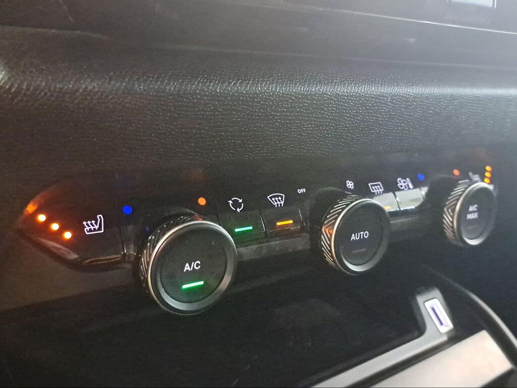 Citroën C4 PureTech 130 S&S 6v Shine - Foto 1107