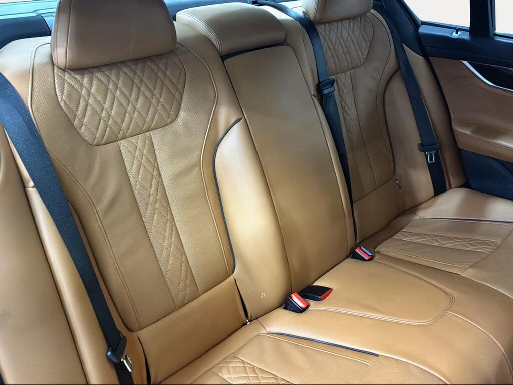 BMW Serie 7 740d xDrive - Foto 533