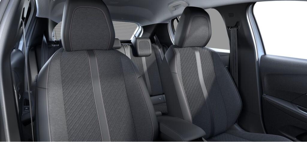 Peugeot 208 Allure HYBRID 110 eDCS6 - Foto 586