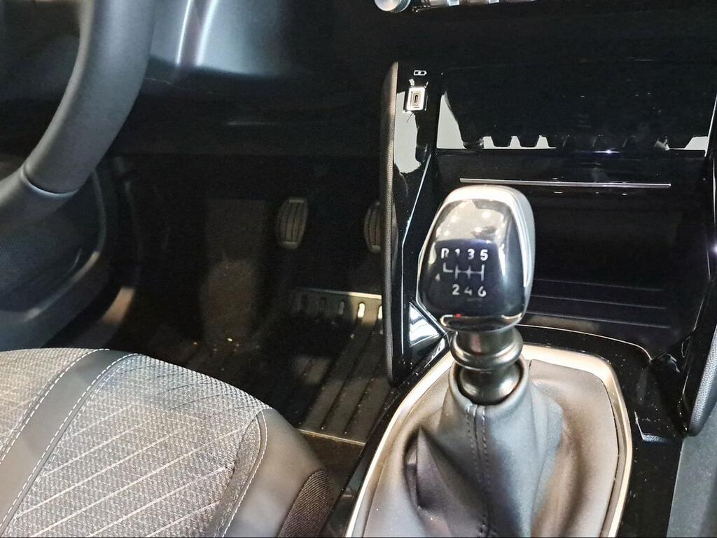 Peugeot 2008 Allure Gasolina 100 S&S 6 Vel. MAN - Foto 395