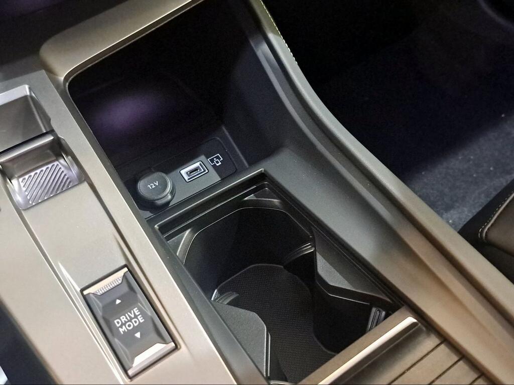 Peugeot e-408 GT Eléctrico 210 (157 Kw) - Foto 541