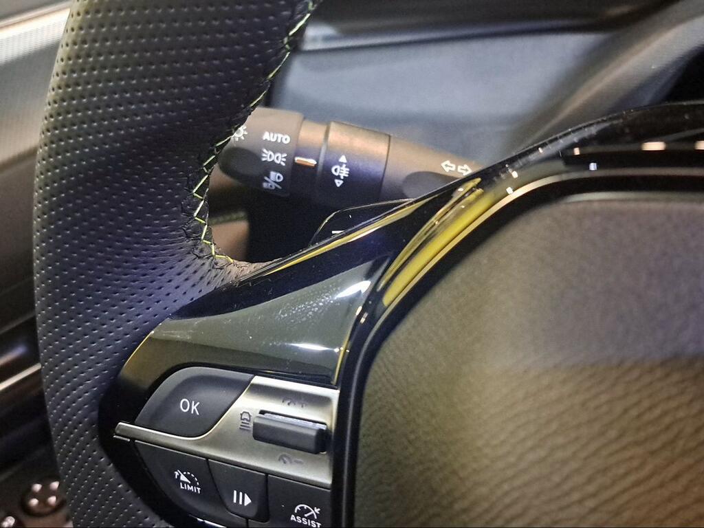 Peugeot e-408 GT Eléctrico 210 (157 Kw) - Foto 535