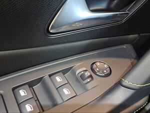 Peugeot e-408 GT Eléctrico 210 (157 Kw)