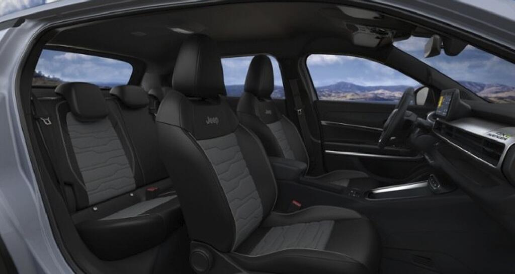 Jeep Avenger 1.2 eHybrid 4xe 107kW (145CV) Upland - Foto 316