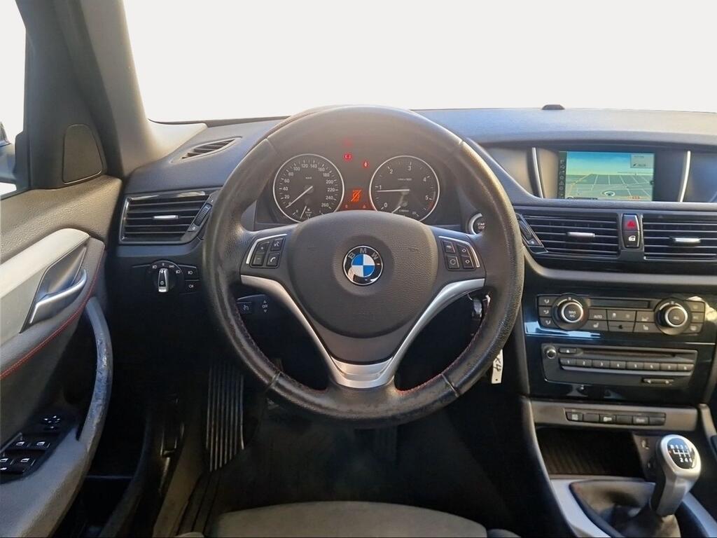 BMW X1 sDrive18d - Foto 758