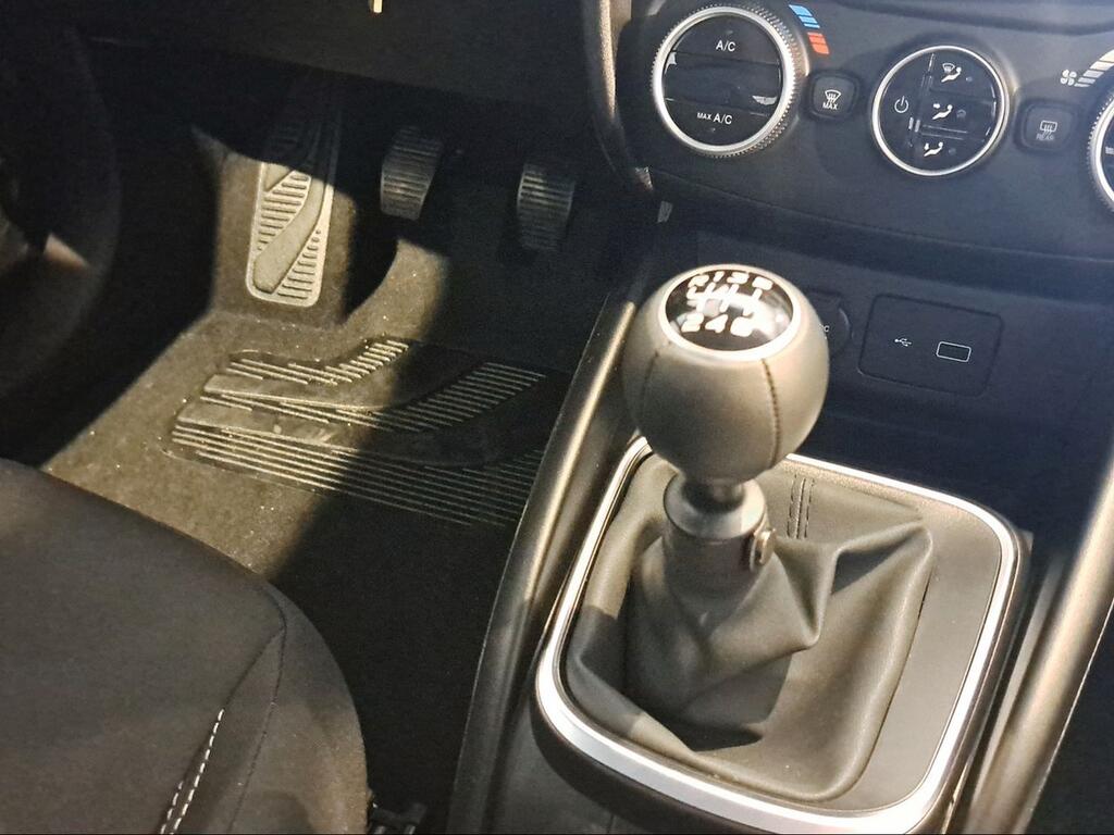 Fiat Tipo HB Diesel 1.6 97kW (130CV) manual Monotrim - Foto 638