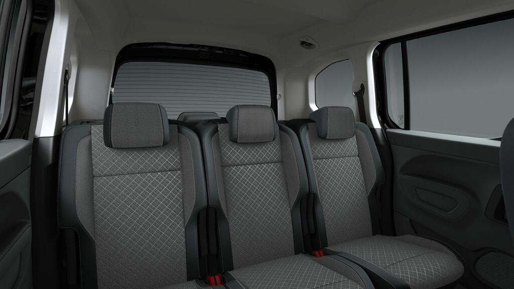 Opel Combo 100 Cv 1.5 Td S/S MT6 €6.4 - Foto 360