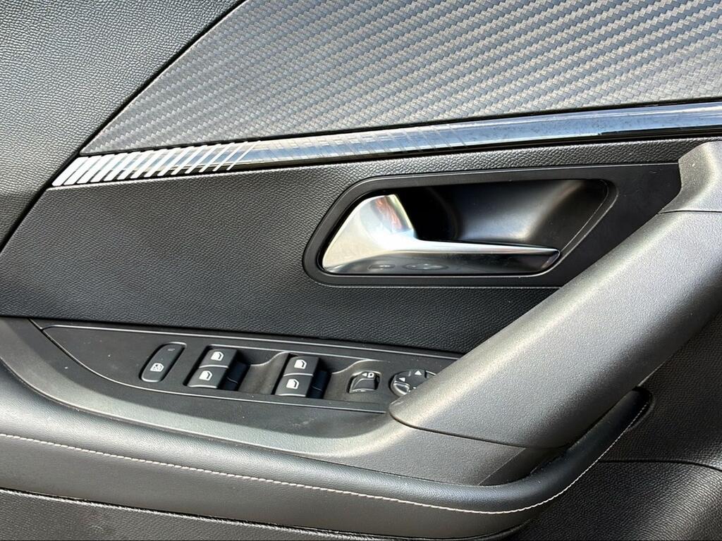 Peugeot 2008 Allure Puretech 100 S&S 6 Vel. MAN - Foto 385