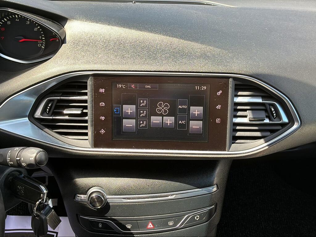 Peugeot 308 5p Style 1.2 PureTech 81KW (110CV) S&S - Foto 382