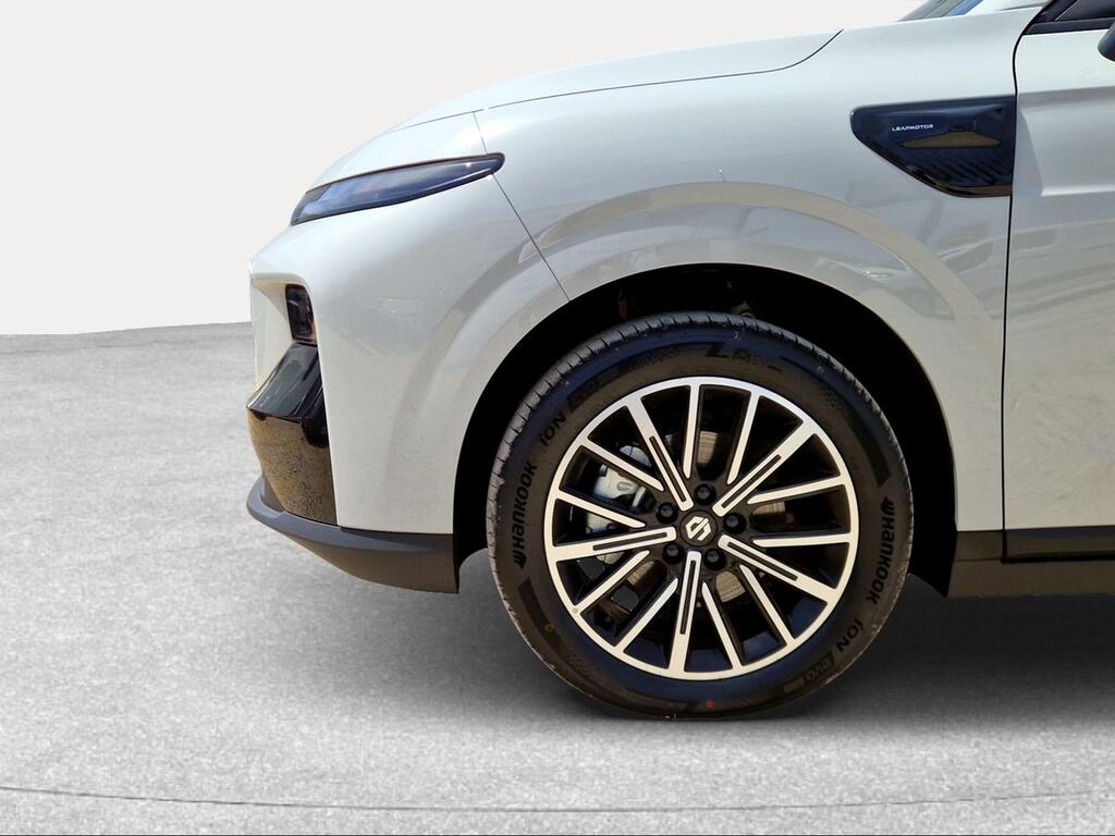 Leapmotor B10 B10 REEV 18.8 kWh Design Auto - Foto 397
