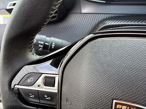 Peugeot 208 Allure Puretech 100 CV 6Vel. MAN