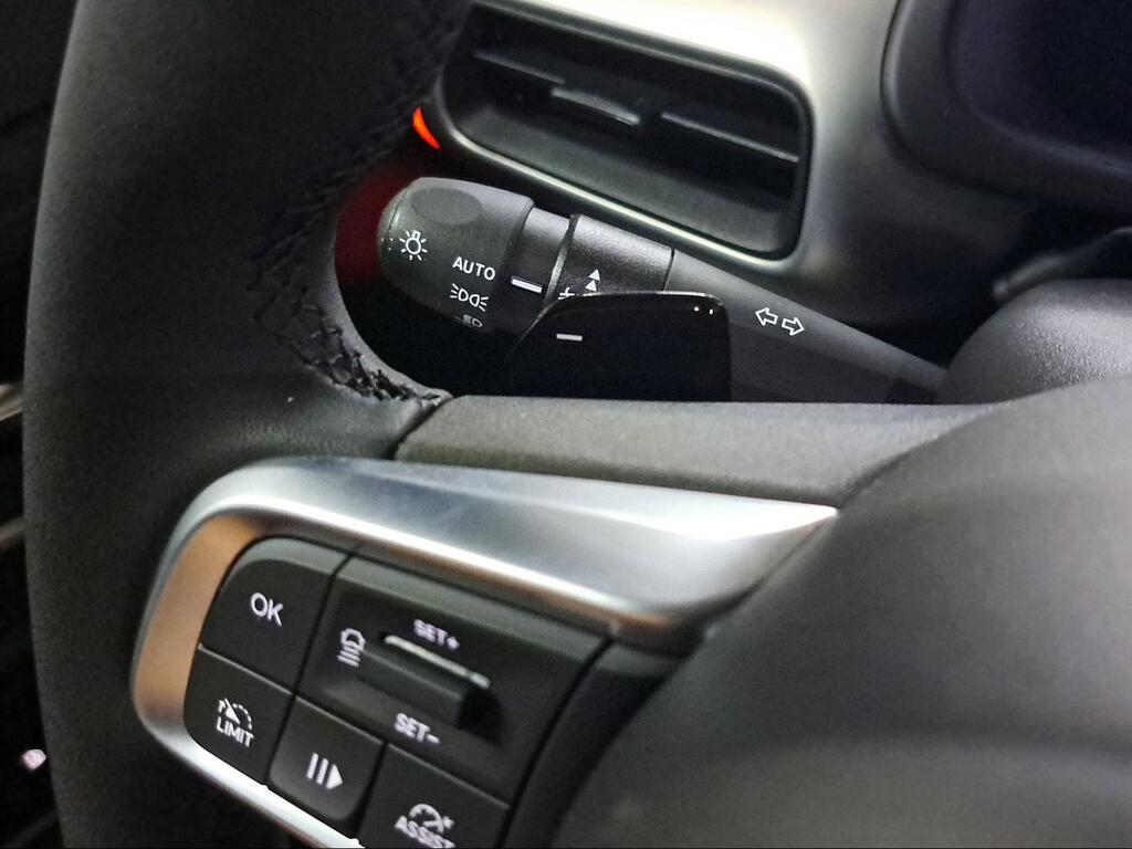 Jeep Avenger 1.2 eHybrid 74kW (100CV) Summit - Foto 654