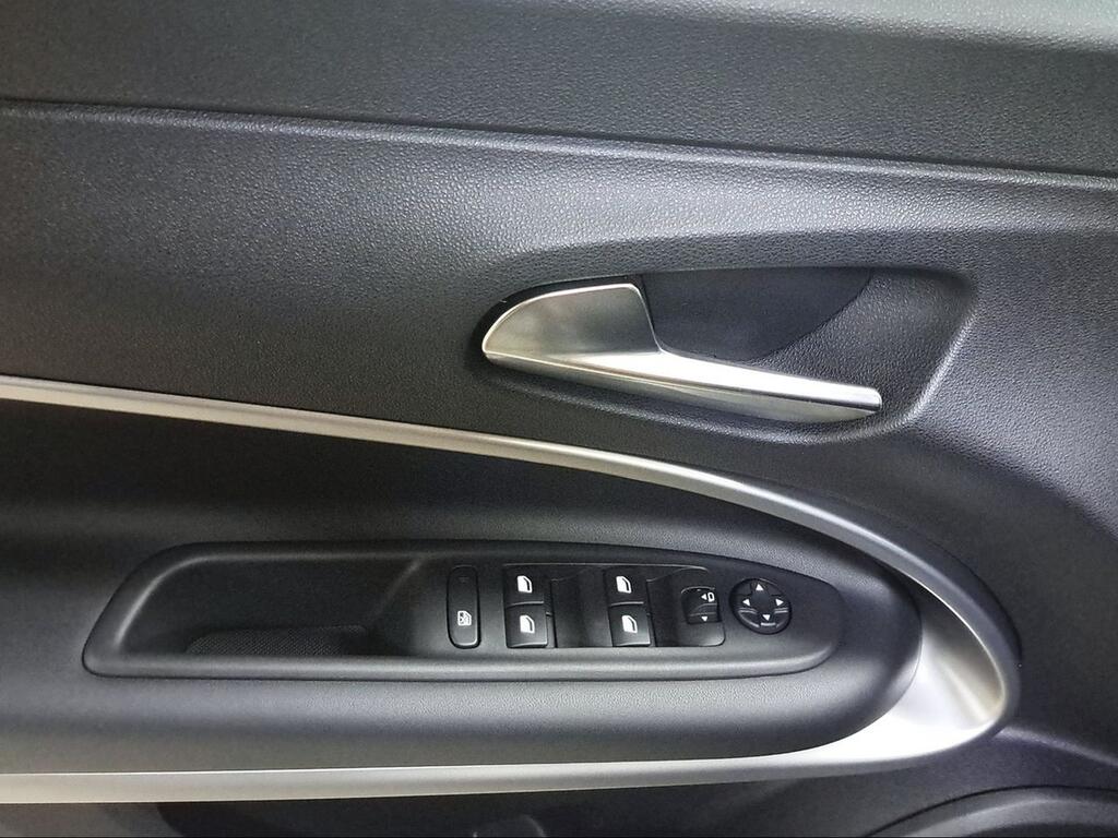 Jeep Avenger 1.2 eHybrid 74kW (100CV) Summit - Foto 649
