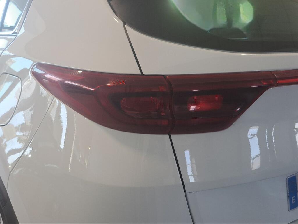 Kia Sportage 1.6 MHEV Business 100kW (136CV) 4x4 - Foto 654
