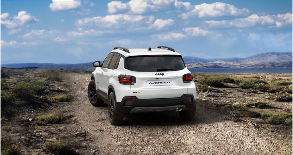 Jeep Avenger 1.2 eHybrid 4xe 136CV T. North Face - Foto 210