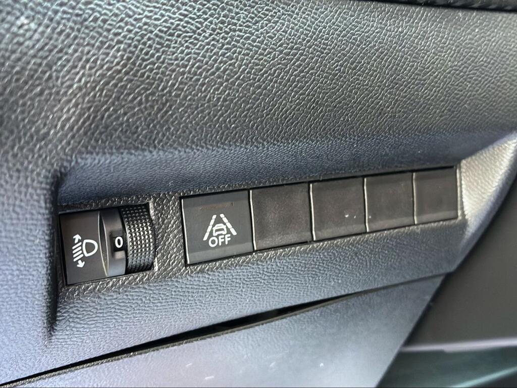 Peugeot 2008 Active Pack Puretech 100 S&S 6 Vel. MAN - Foto 1350