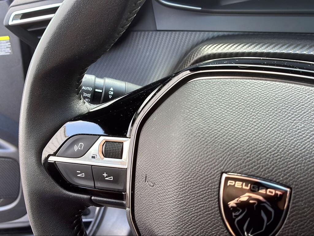 Peugeot 2008 Allure Gasolina 100 S&S 6 Vel. MAN - Foto 1808