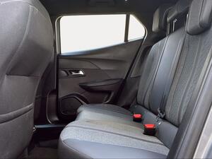 Peugeot 2008 Allure Gasolina 100 S&S 6 Vel. MAN