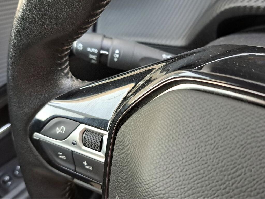 Peugeot 208 PureTech 73kW (100CV) Allure - Foto 1184