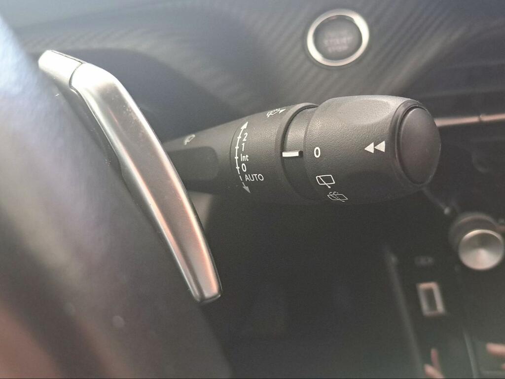 Peugeot 2008 N2008 Allure Hybrid 145 eDCS6 - Foto 1412