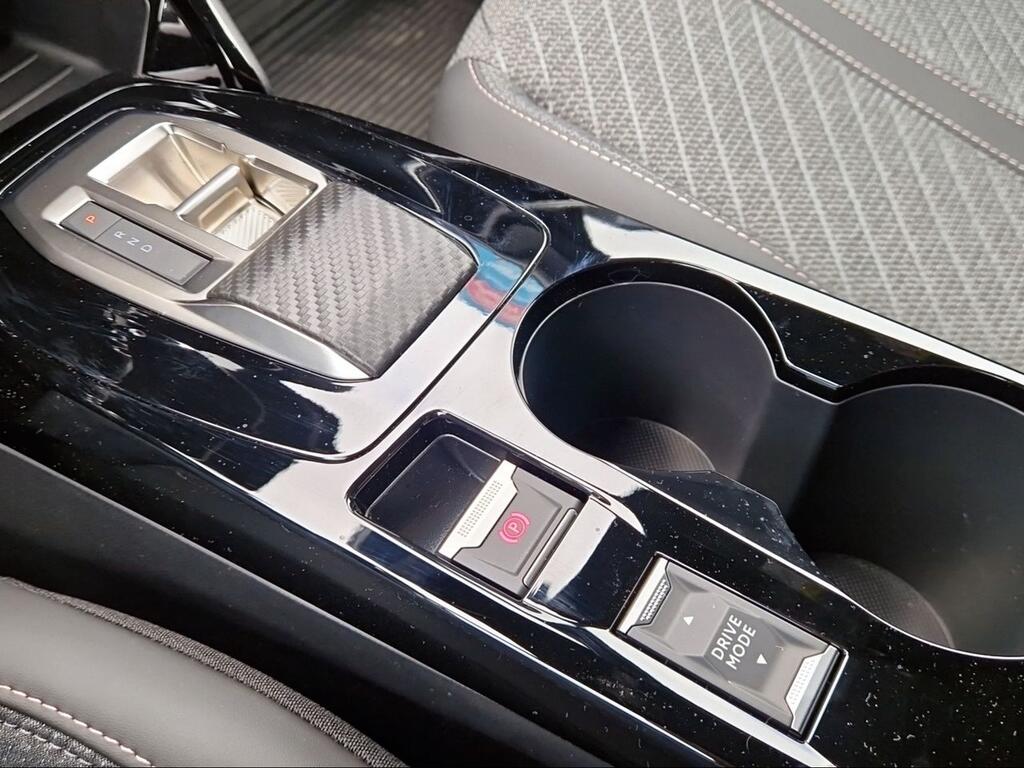 Peugeot 2008 N2008 Allure Hybrid 110 eDCS6 - Foto 1530