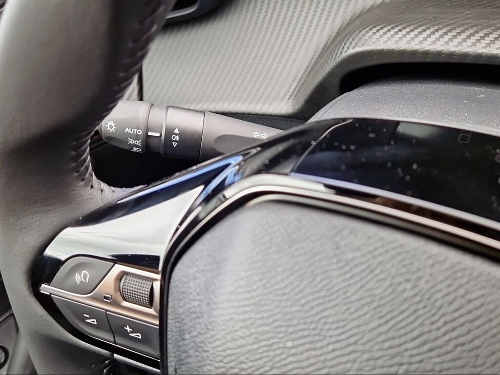 Peugeot 2008 N2008 Allure Hybrid 110 eDCS6 - Foto 1527