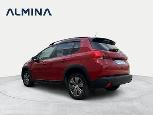 Peugeot 2008 Signature PureTech 110 S&S 6 Vel. MAN