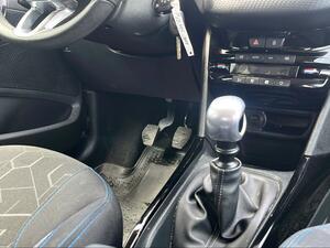 Peugeot 2008 Signature PureTech 110 S&S 6 Vel. MAN