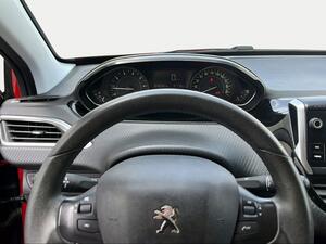 Peugeot 2008 Signature PureTech 110 S&S 6 Vel. MAN
