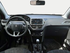 Peugeot 2008 Signature PureTech 110 S&S 6 Vel. MAN