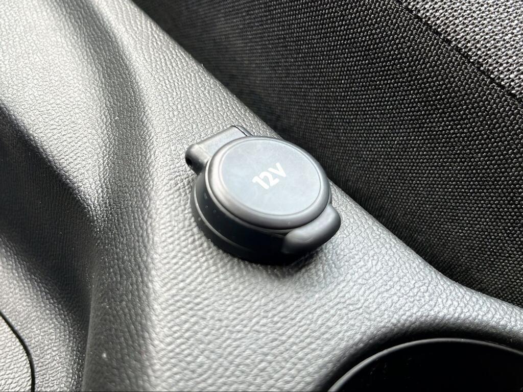 Peugeot 208 Active HYBRID 100 eDCS6 - Foto 577