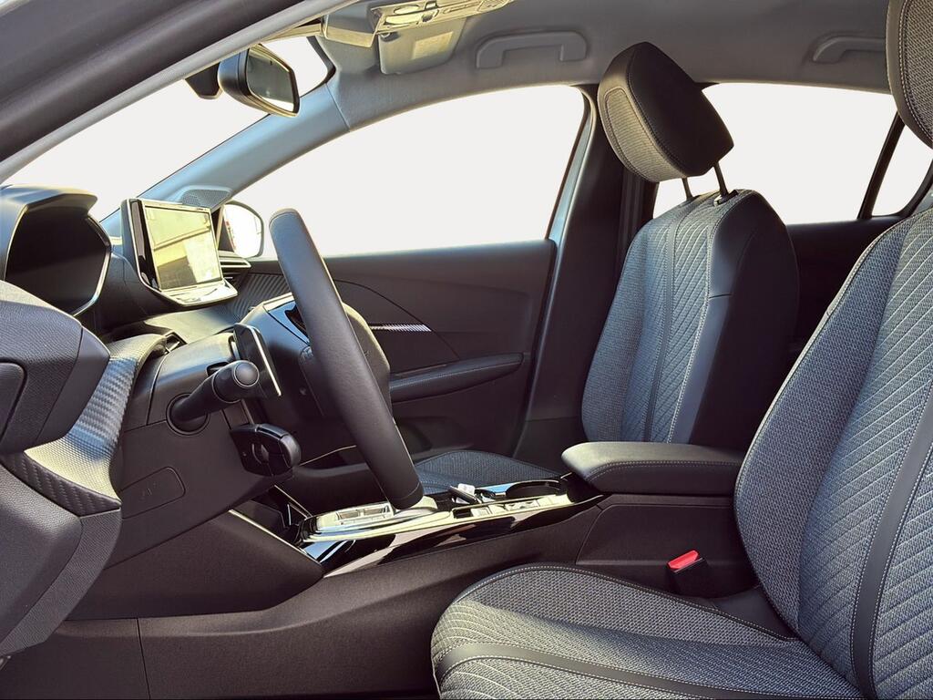 Peugeot 208 Allure HYBRID 110 eDCS6 - Foto 756