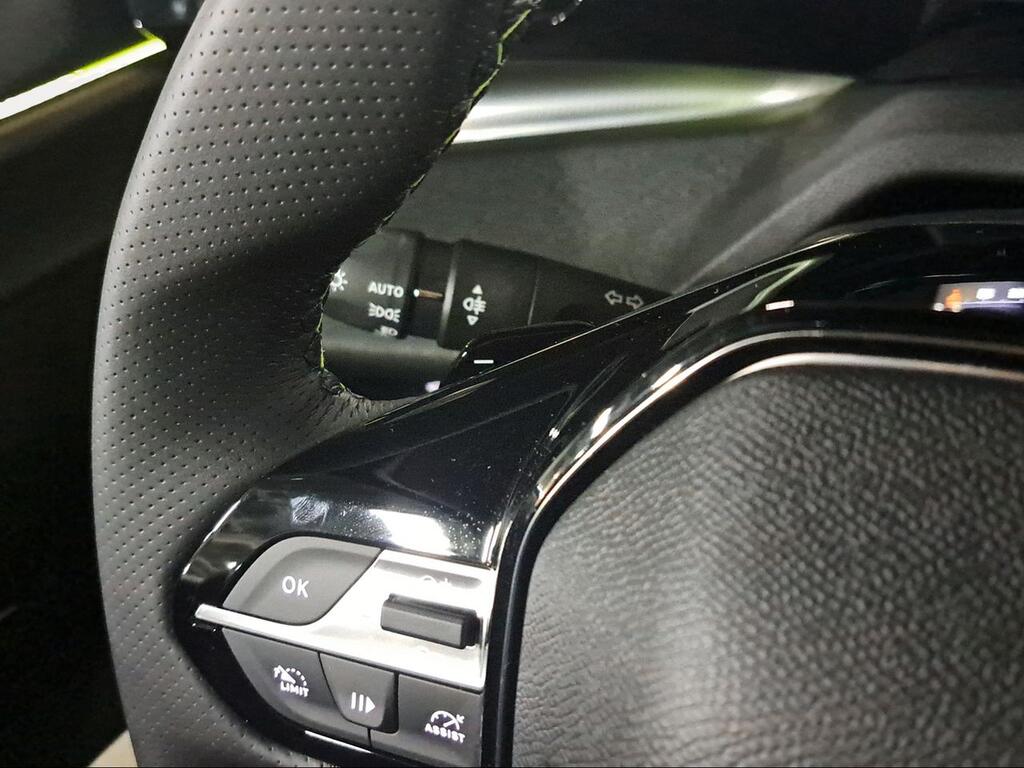 Peugeot 308 SW GT BlueHDi 130 S&S EAT8 - Foto 1144