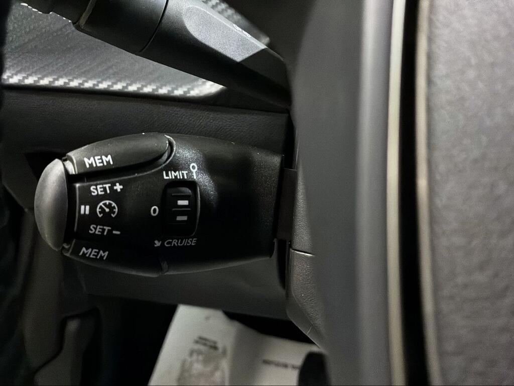 Peugeot 208 Style HYBRID 110 eDCS6 - Foto 1483