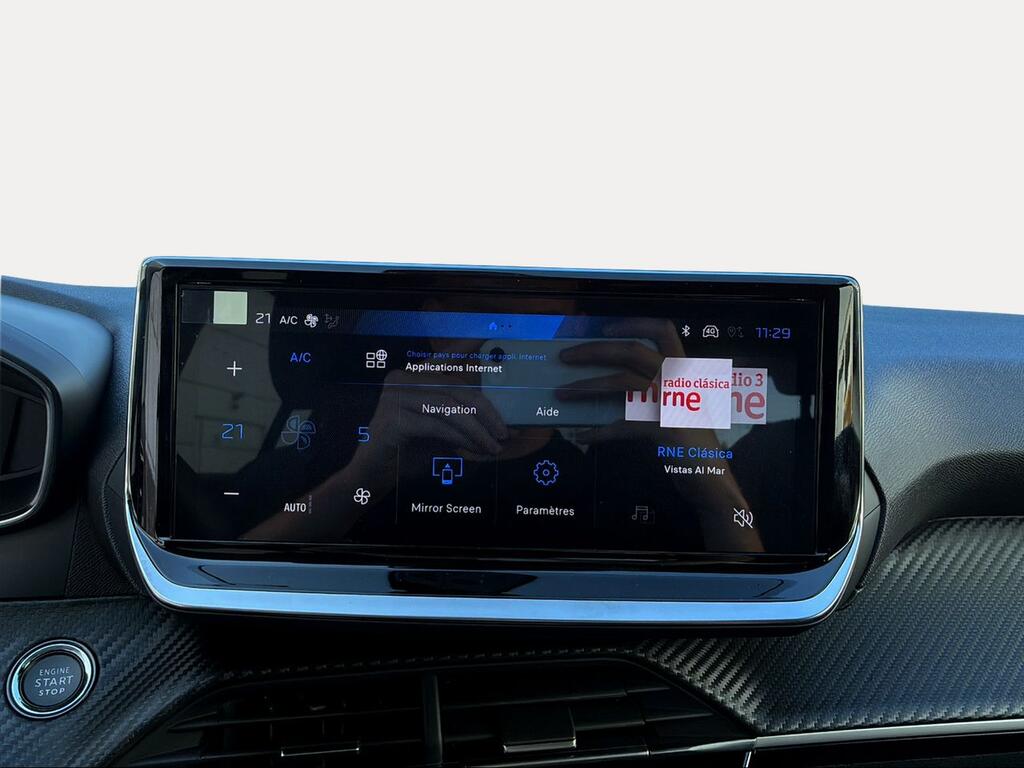 Peugeot 208 Allure HYBRID 110 eDCS6 - Foto 766