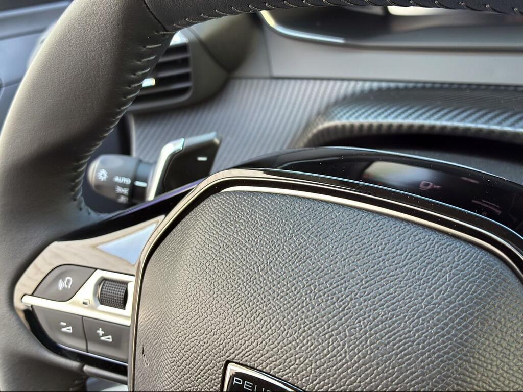 Peugeot 208 Allure HYBRID 110 eDCS6 - Foto 778