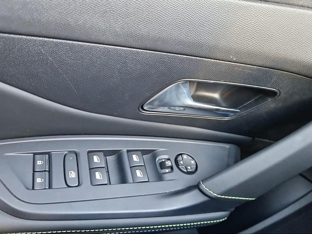 Peugeot 408 408 GT HYBRID 145 eDCS6 - Foto 1525