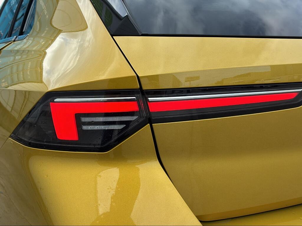 Opel Astra 1.2T XHT 96kW (130CV) Elegance - Foto 117