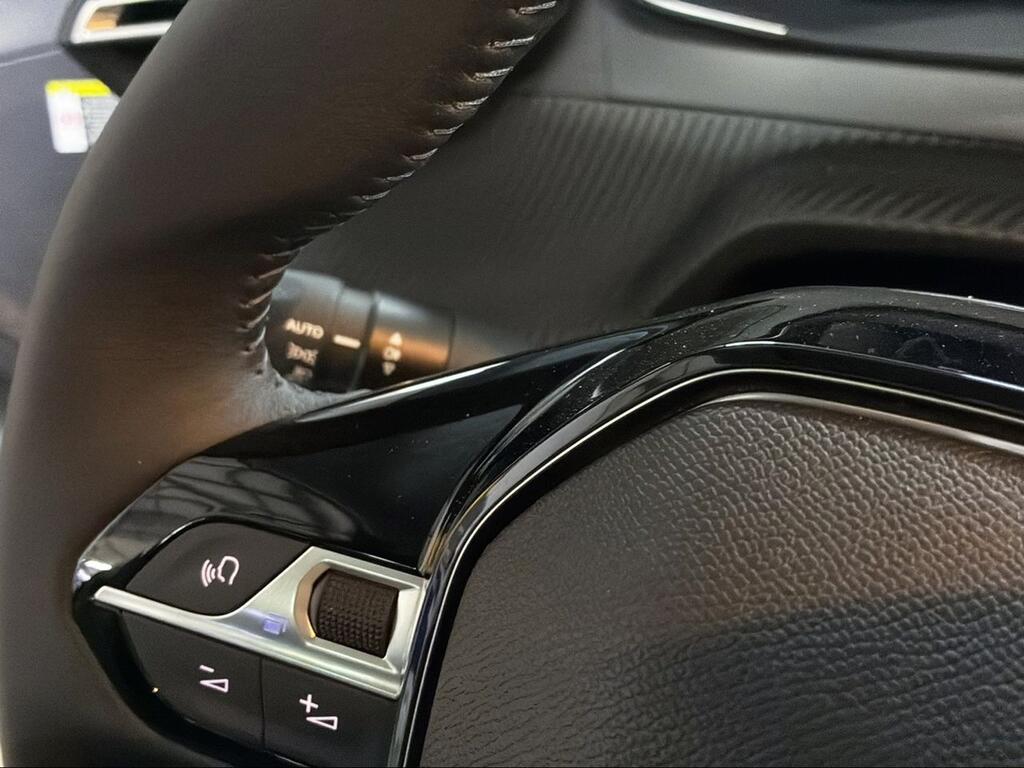 Peugeot 208 Allure Gasolina 100 S&S 6 Vel. MAN - Foto 1447