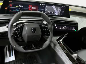 Peugeot e-3008 GT Eléctrico 210 (157 kW)