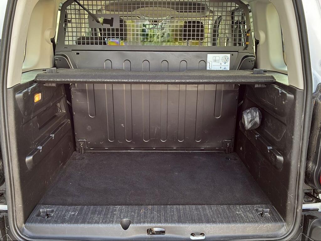 Peugeot Rifter Active Pack Business Standard BHDi 100 S&S Manual 6 Vel - Foto 810