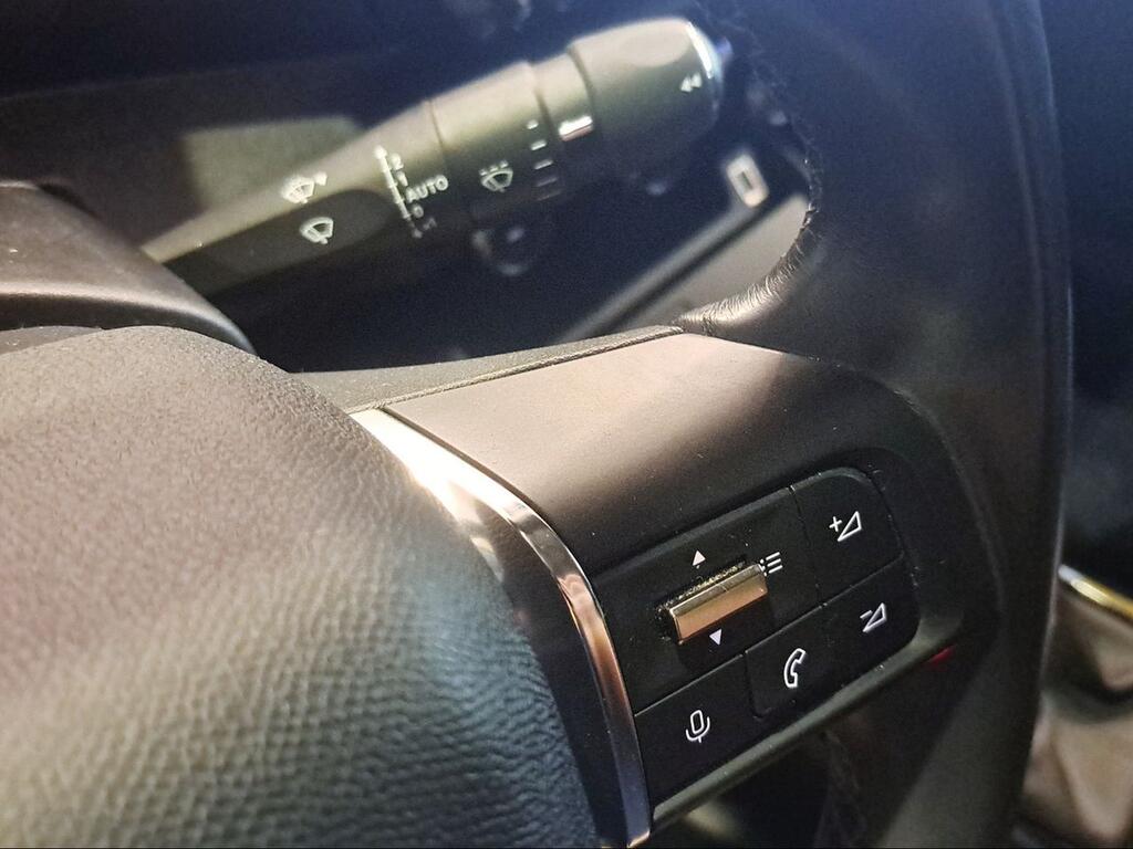 Citroën C4 PureTech 130 S&S 6v Shine - Foto 542