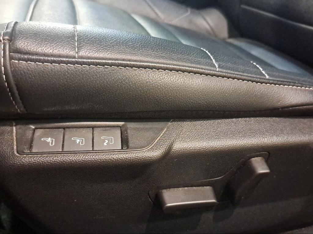 Citroën C4 PureTech 130 S&S 6v Shine - Foto 544
