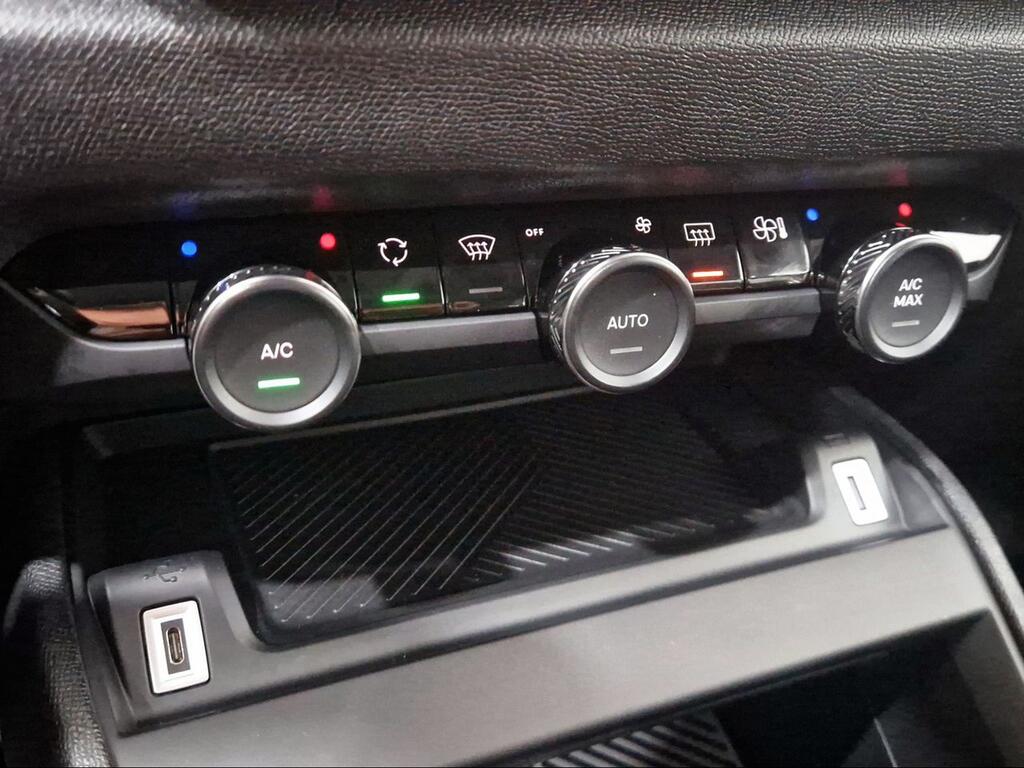 Citroën C4 Hybrid 145 ë-DCS6 Collection - Foto 653