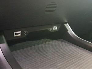 Jeep Compass JEEP COMPASS BEV SUMMIT FIRST EDITION